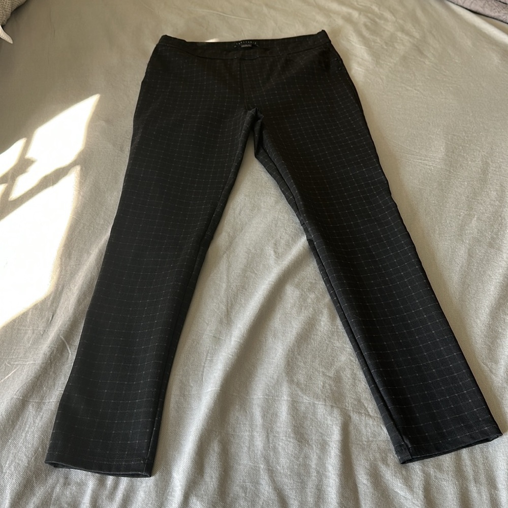 Sanctuary black stretchy pants.  Size large - (fits more like medium)